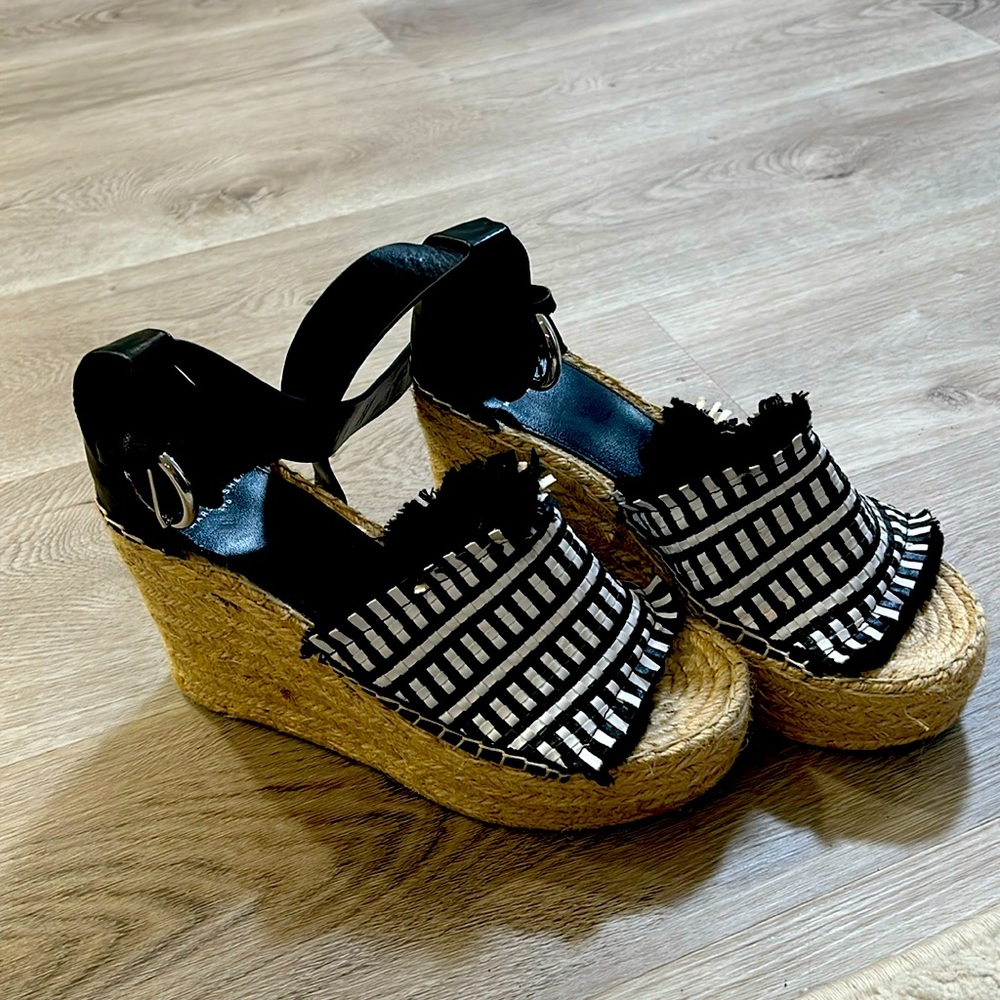 Marc fisher wedges size 8